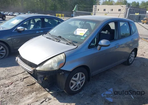 2008 Honda Fit z USA, uszkodzony, nr VIN JHMGD38458S068675